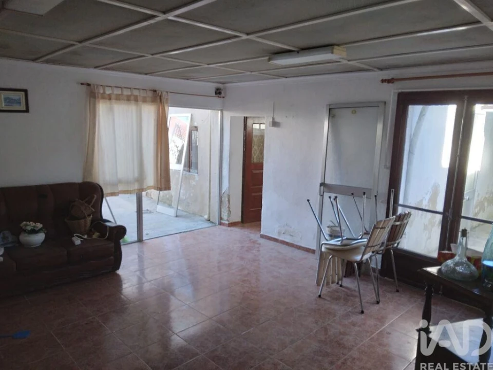 Moradia T3 para Venda em Carvoeira e Carmões Foto 13