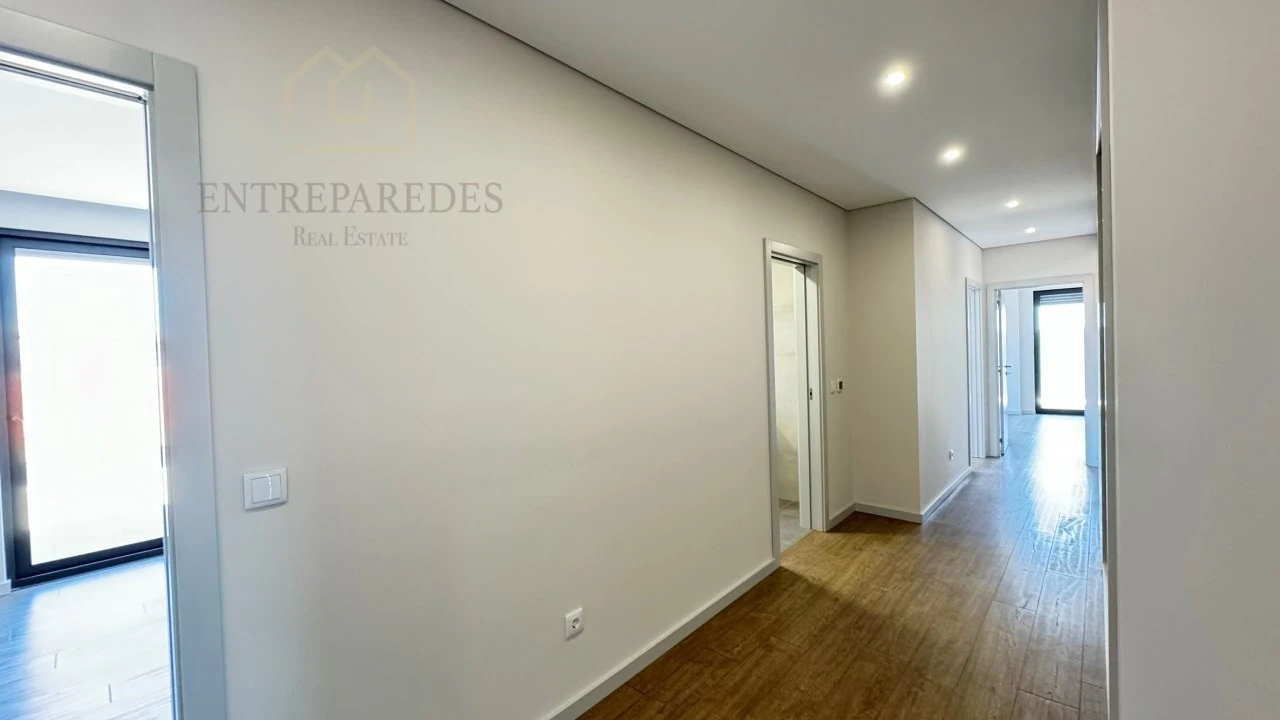 Apartamento T4 para Venda em Cedofeita, Santo Ildefonso, Sé, Miragaia, São Nicolau e Vitória Foto 20