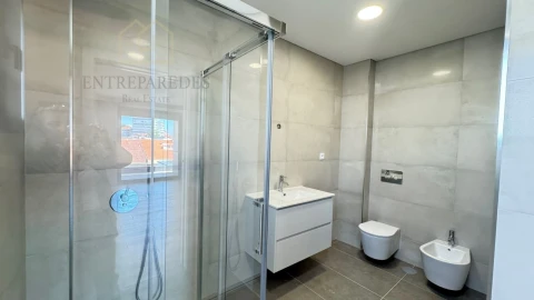 Apartamento T4 para Venda em Cedofeita, Santo Ildefonso, Sé, Miragaia, São Nicolau e Vitória