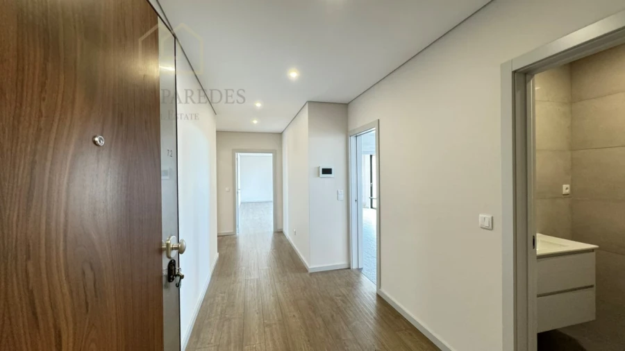 Apartamento T4 para Venda em Cedofeita, Santo Ildefonso, Sé, Miragaia, São Nicolau e Vitória Foto 7