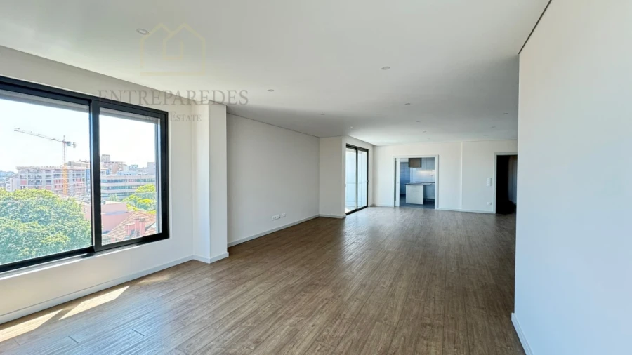 Apartamento T4 para Venda em Cedofeita, Santo Ildefonso, Sé, Miragaia, São Nicolau e Vitória Foto 3