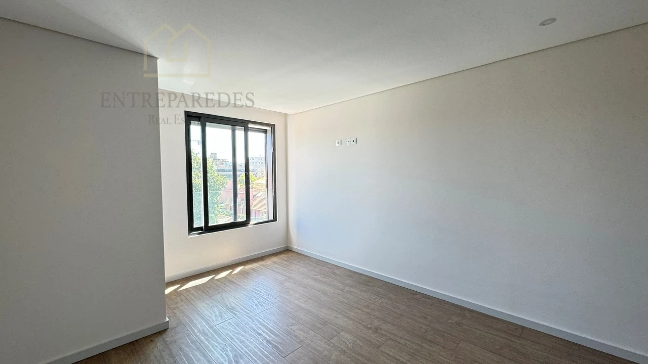 Apartamento T3 para Venda em Cedofeita, Santo Ildefonso, Sé, Miragaia, São Nicolau e Vitória Foto 20