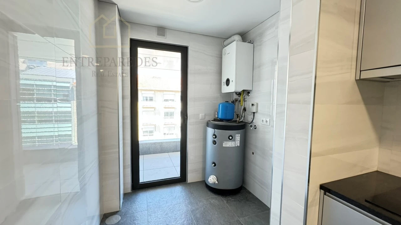 Apartamento T3 para Venda em Cedofeita, Santo Ildefonso, Sé, Miragaia, São Nicolau e Vitória Foto 12
