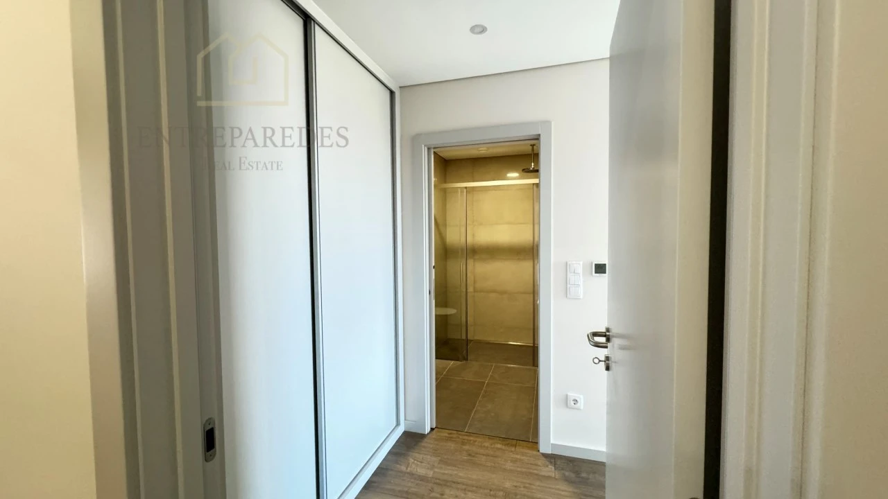Apartamento T3 para Venda em Cedofeita, Santo Ildefonso, Sé, Miragaia, São Nicolau e Vitória Foto 17