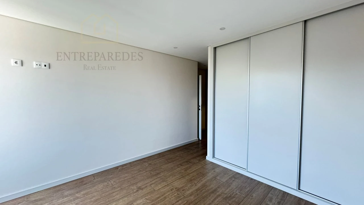 Apartamento T3 para Venda em Cedofeita, Santo Ildefonso, Sé, Miragaia, São Nicolau e Vitória Foto 22