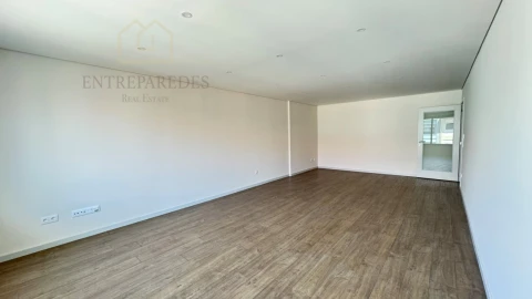 Apartamento T3 para Venda em Cedofeita, Santo Ildefonso, Sé, Miragaia, São Nicolau e Vitória