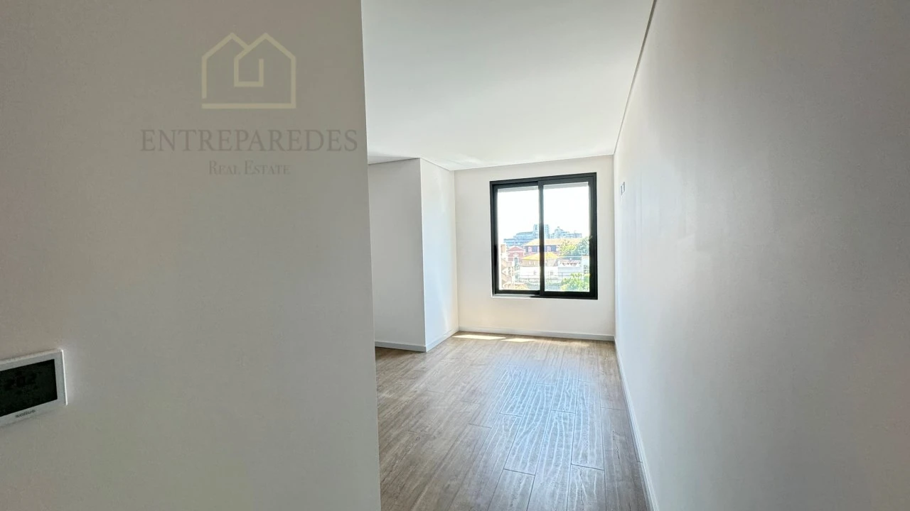 Apartamento T3 para Venda em Cedofeita, Santo Ildefonso, Sé, Miragaia, São Nicolau e Vitória Foto 18