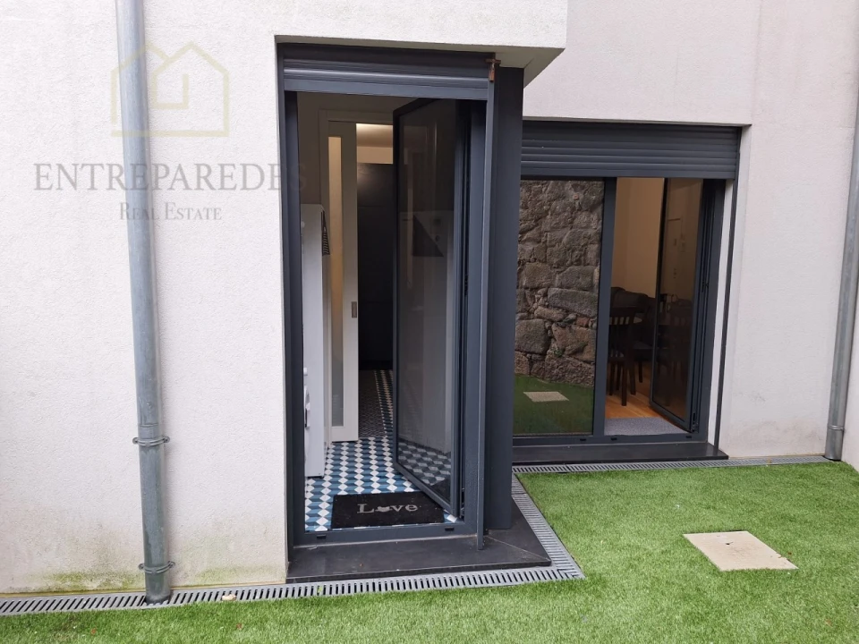 Apartamento T3 para Venda em Cedofeita, Santo Ildefonso, Sé, Miragaia, São Nicolau e Vitória Foto 2