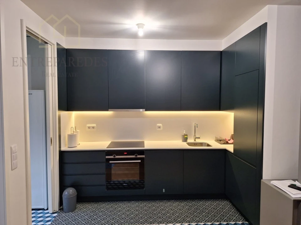 Apartamento T3 para Venda em Cedofeita, Santo Ildefonso, Sé, Miragaia, São Nicolau e Vitória Foto 5