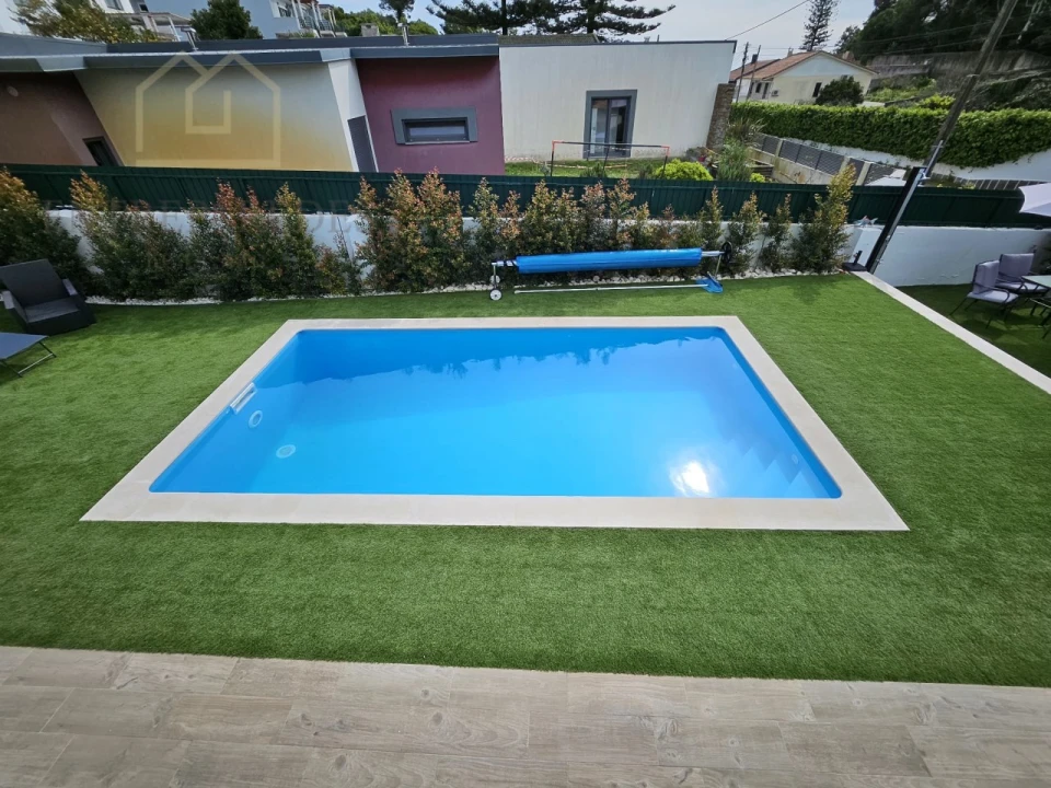 Moradia T5 para Venda em Rio de Mouro Foto 5