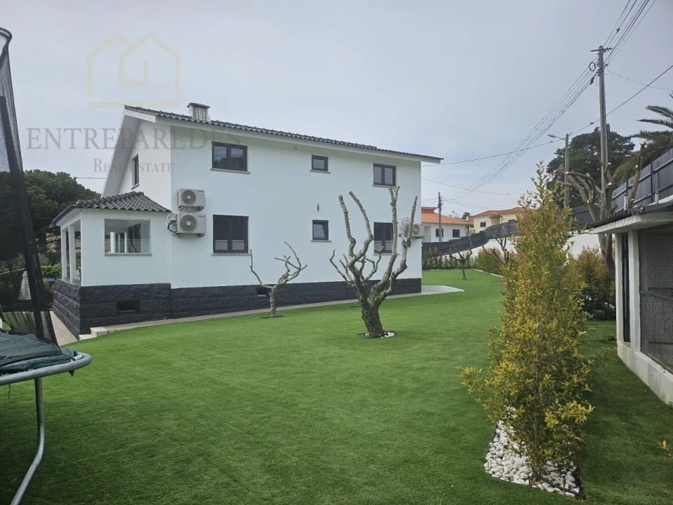 Moradia T5 para Venda em Rio de Mouro Foto 7