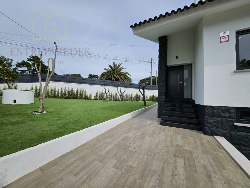 Moradia T5 para Venda em Rio de Mouro Foto 10