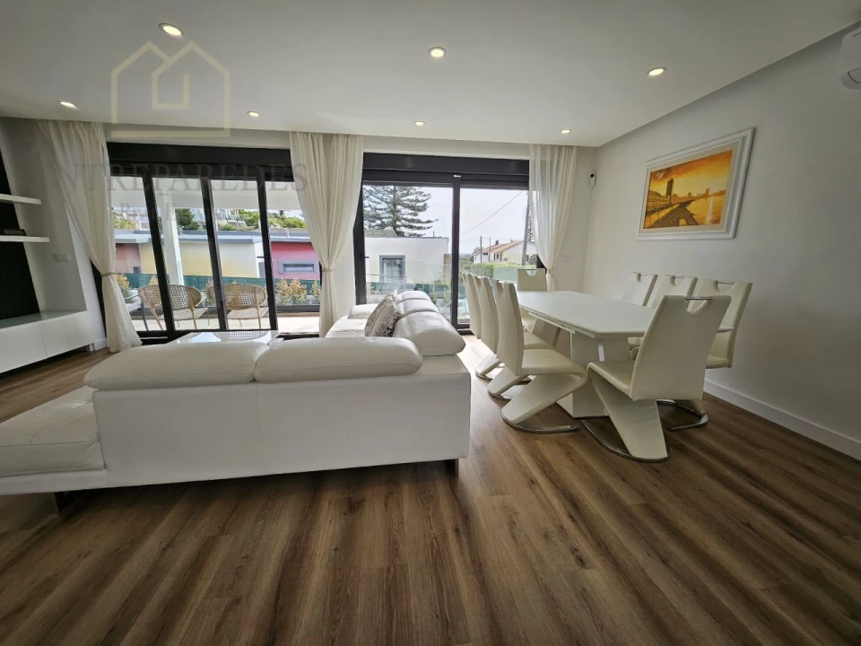 Moradia T5 para Venda em Rio de Mouro Foto 25