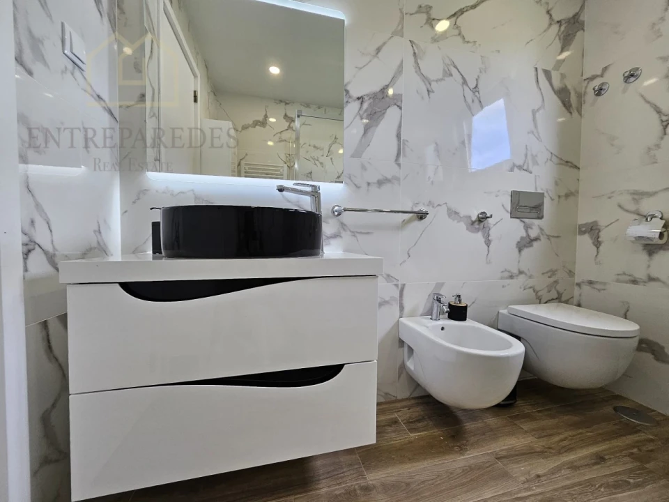 Moradia T5 para Venda em Rio de Mouro Foto 35