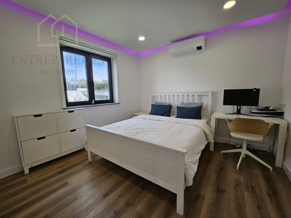 Moradia T5 para Venda em Rio de Mouro Foto 39