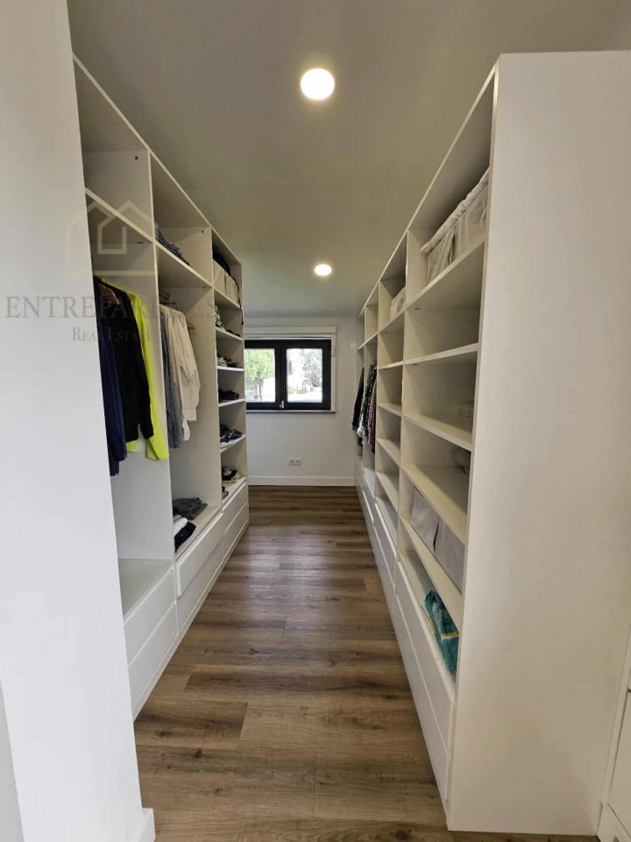 Moradia T5 para Venda em Rio de Mouro Foto 48