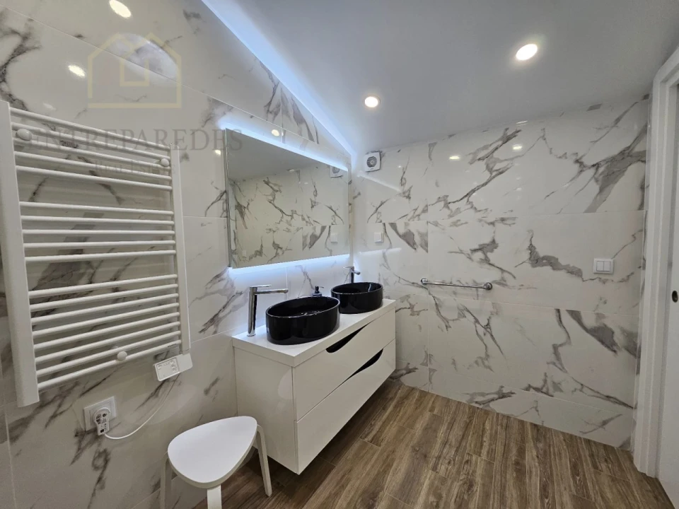 Moradia T5 para Venda em Rio de Mouro Foto 50