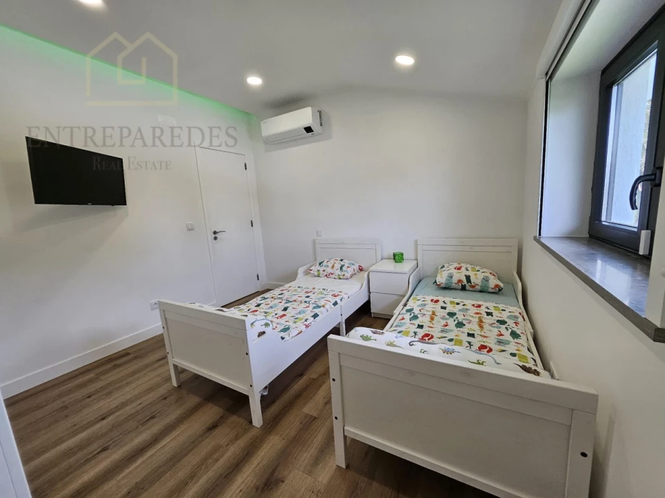 Moradia T5 para Venda em Rio de Mouro Foto 51