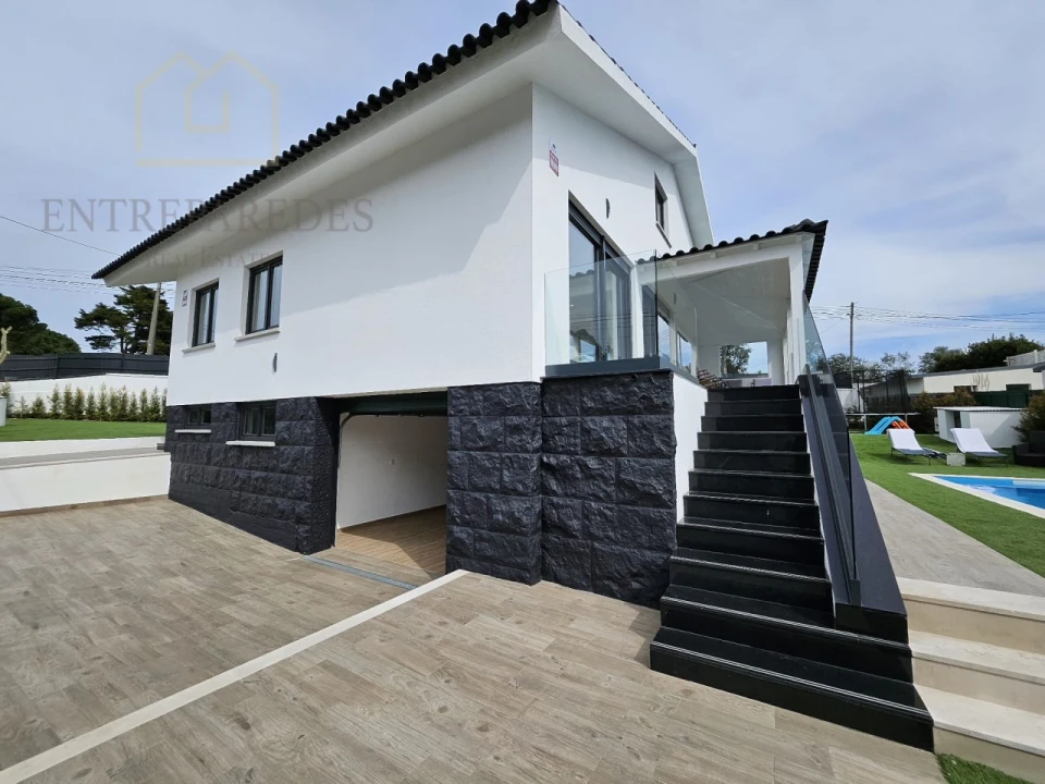 Moradia T5 para Venda em Rio de Mouro Foto 69