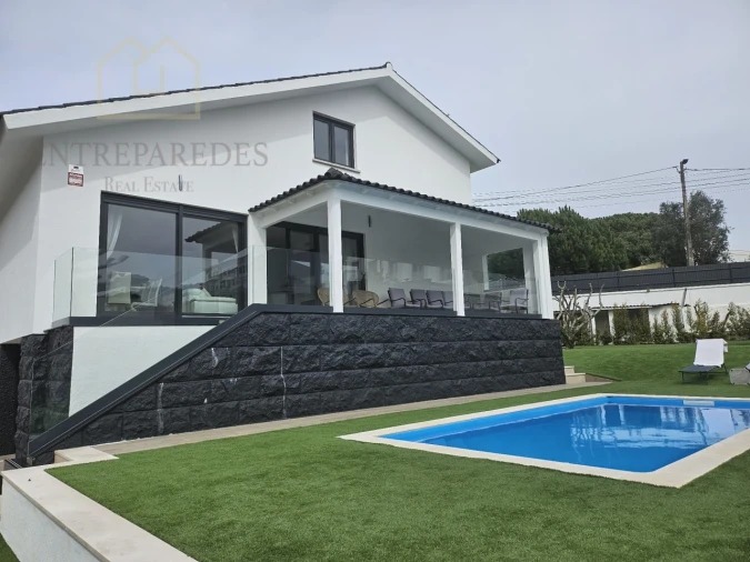 Moradia T5 para Venda em Rio de Mouro Foto 4