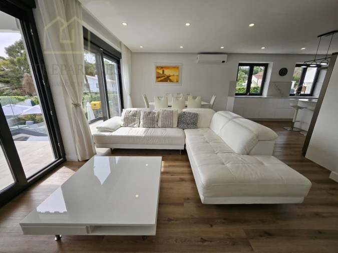 Moradia T5 para Venda em Rio de Mouro Foto 23