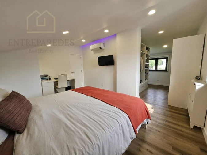 Moradia T5 para Venda em Rio de Mouro Foto 45