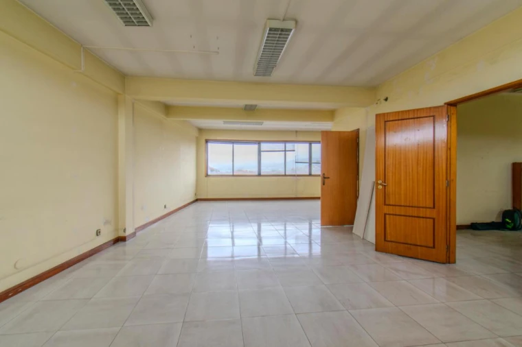 Escritório para Venda em Ermesinde Foto 1