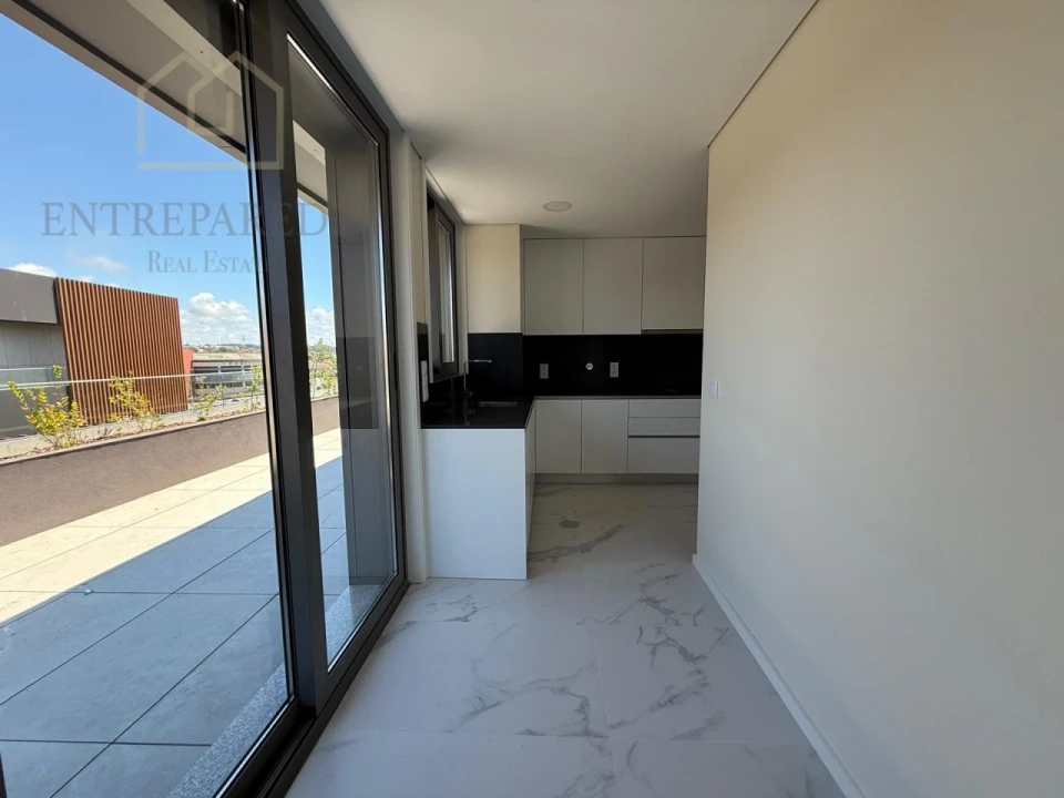 Apartamento T3 para Venda em Espinho Foto 1