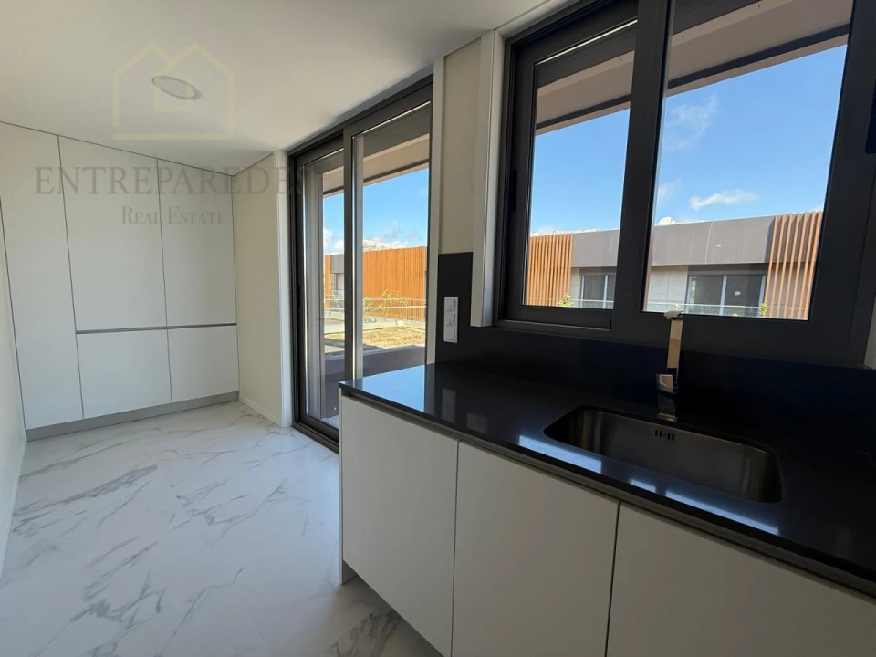 Apartamento T3 para Venda em Espinho Foto 9
