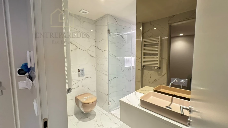 Apartamento T3 para Venda em São Felix da Marinha Foto 4