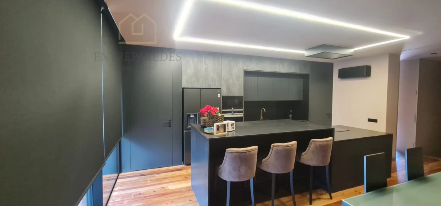 Moradia T6 para Venda em Avintes Foto 11