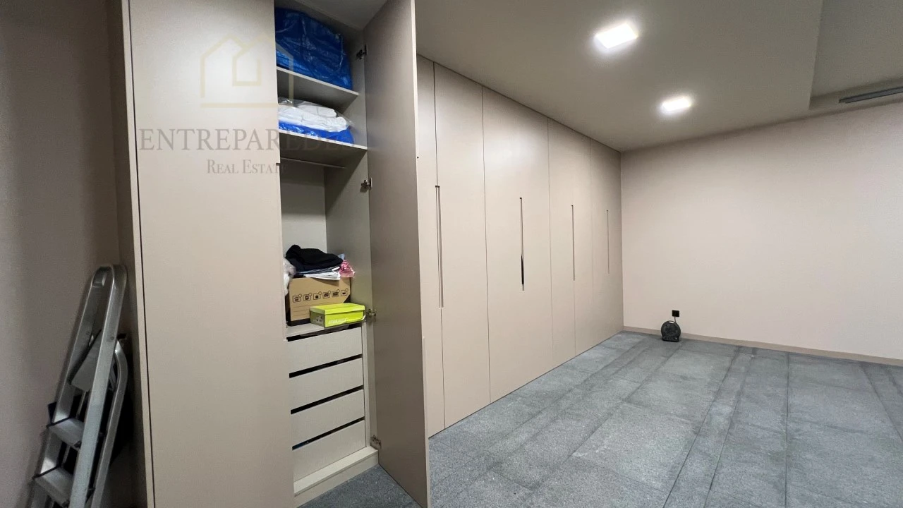 Moradia T6 para Venda em Avintes Foto 29