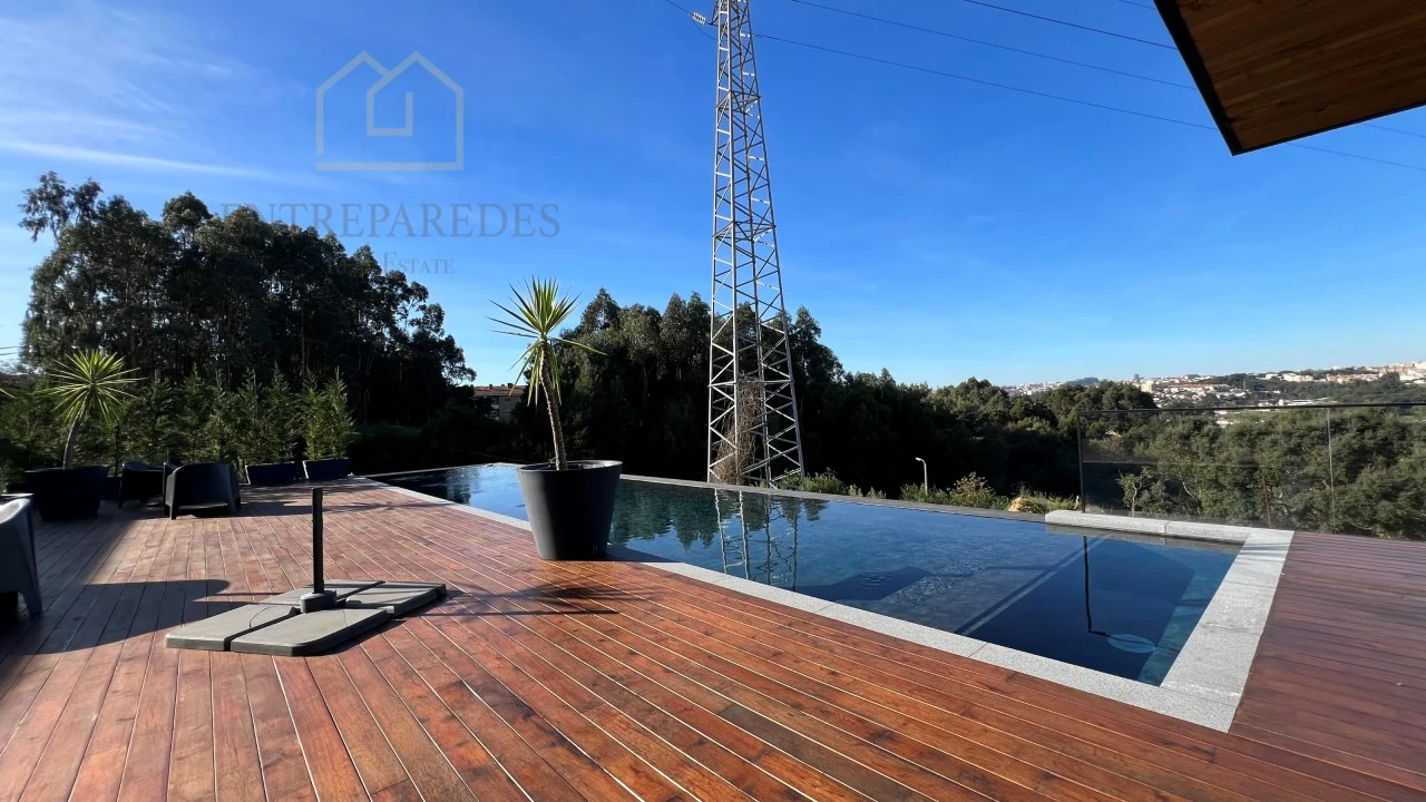 Moradia T6 para Venda em Avintes Foto 32