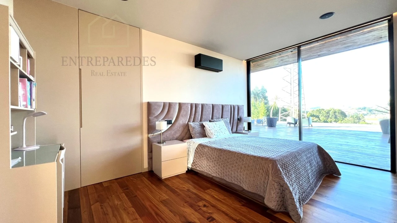 Moradia T6 para Venda em Avintes Foto 50