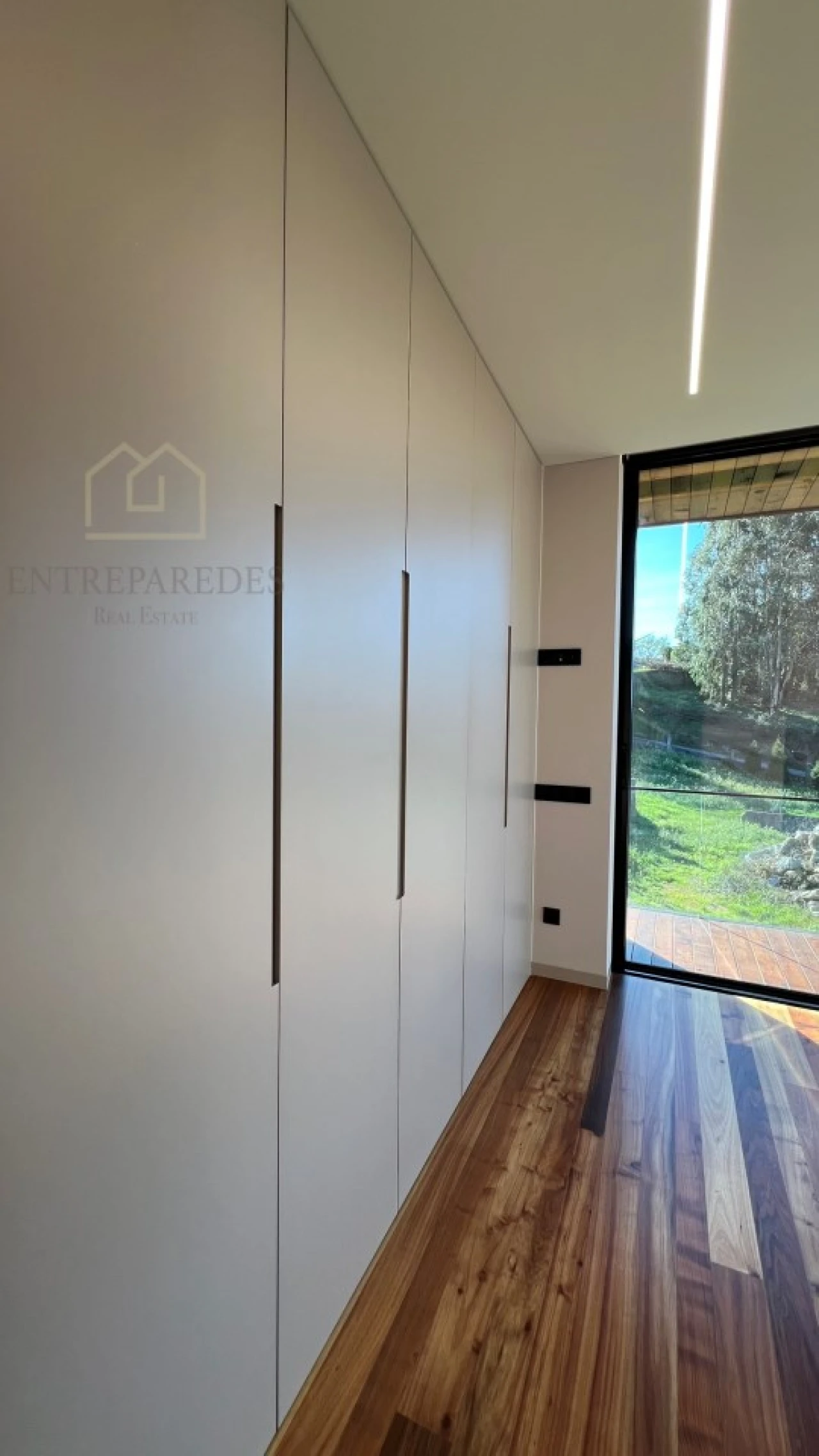 Moradia T6 para Venda em Avintes Foto 64