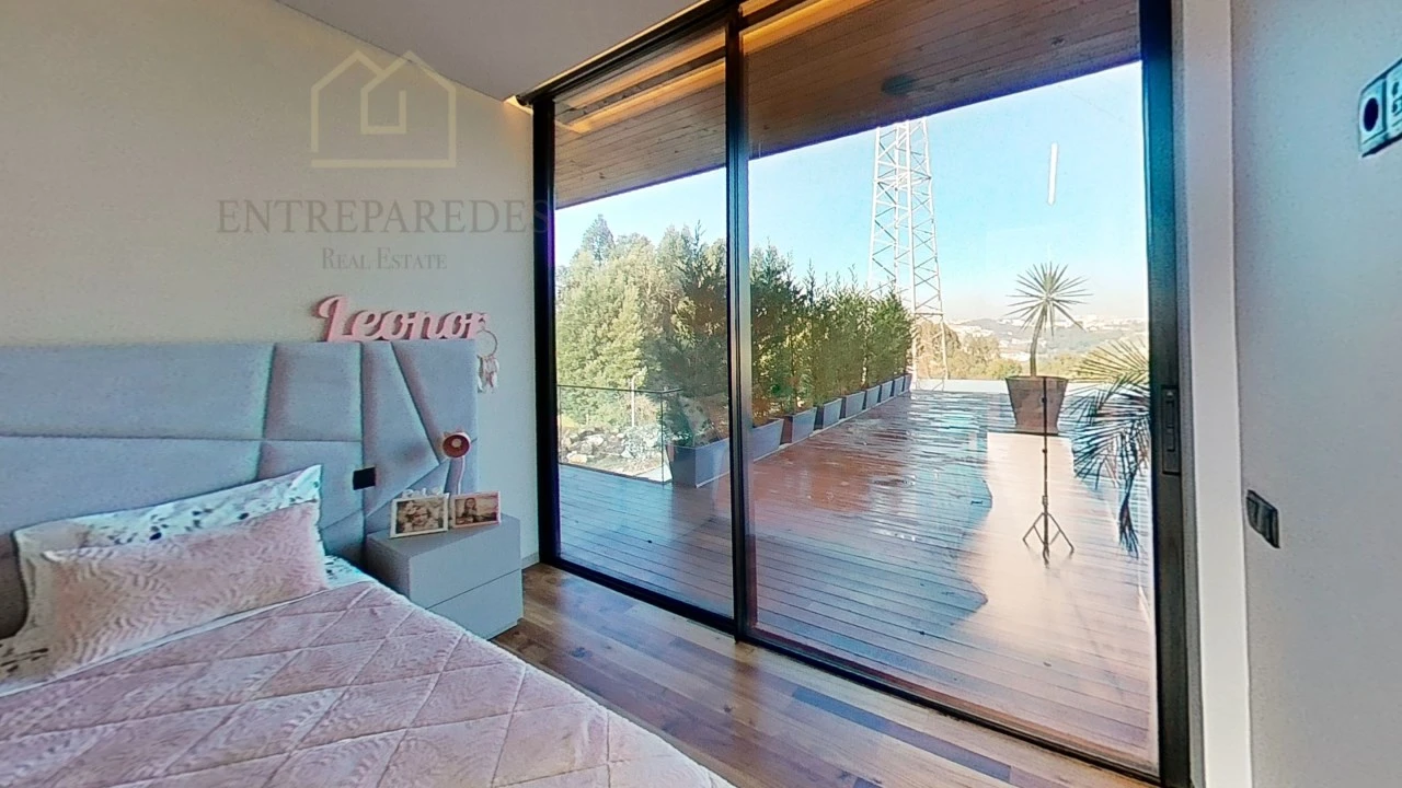 Moradia T6 para Venda em Avintes Foto 81