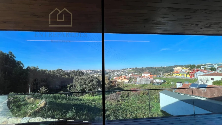 Moradia T6 para Venda em Avintes Foto 39