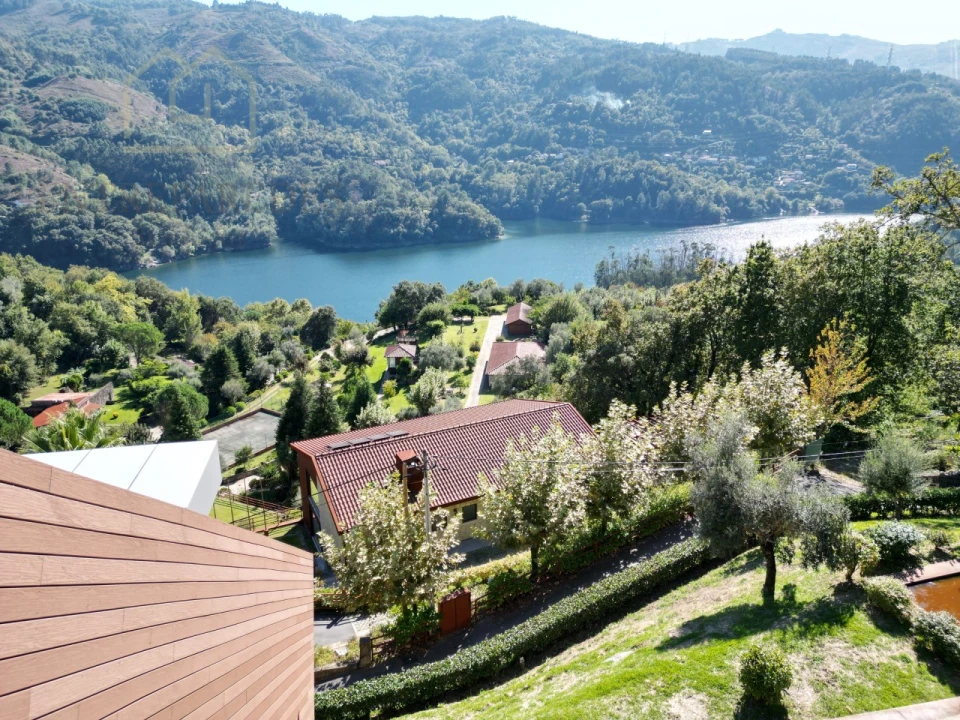 Moradia T3 para Venda em Chorense e Monte Foto 29