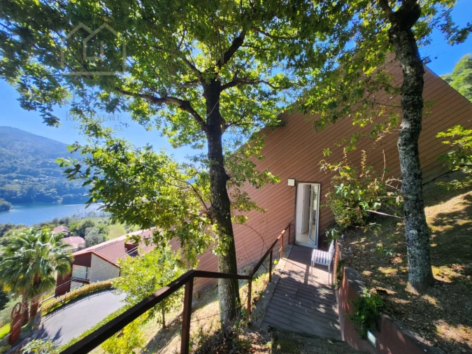 Moradia T3 para Venda em Chorense e Monte Foto 28