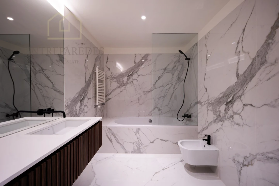 Apartamento T4 para Venda em Aldoar, Foz do Douro e Nevogilde Foto 19