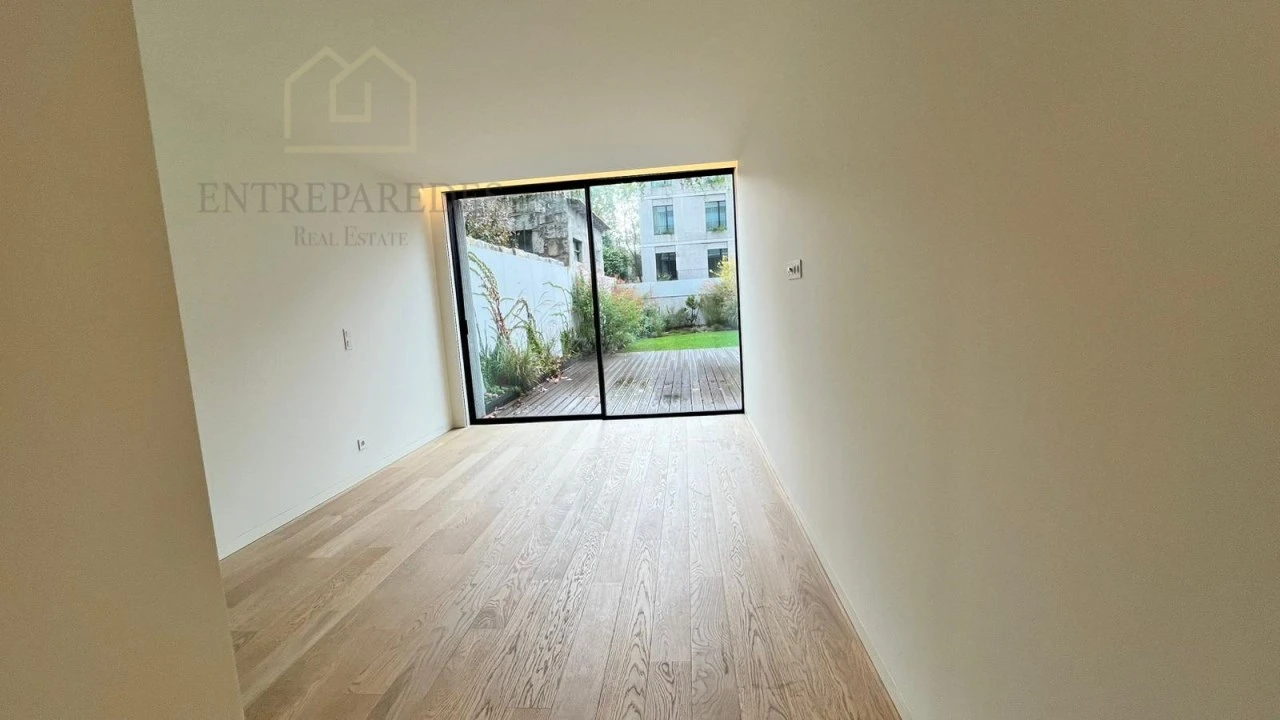 Apartamento T4 para Venda em Aldoar, Foz do Douro e Nevogilde Foto 35