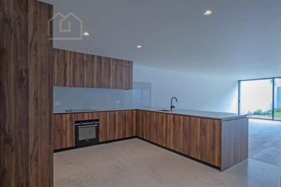 Apartamento T4 para Venda em Aldoar, Foz do Douro e Nevogilde