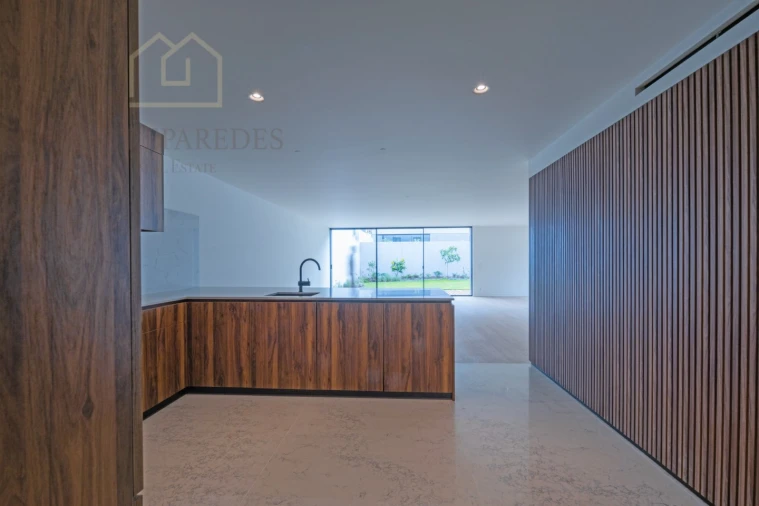 Apartamento T4 para Venda em Aldoar, Foz do Douro e Nevogilde Foto 14