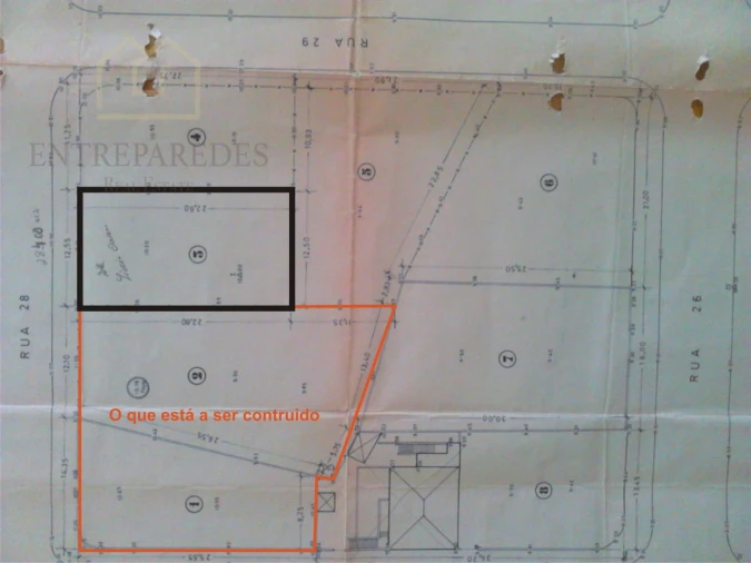 Terreno para Venda em Espinho Foto 3