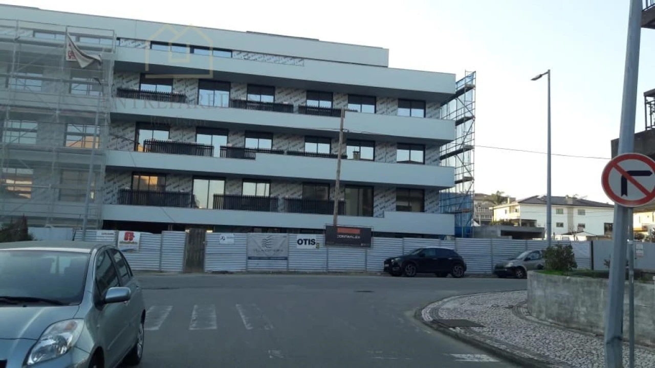 Apartamento T4 para Venda em Santa Maria da Feira, Travanca, Sanfins e Espargo Foto 33