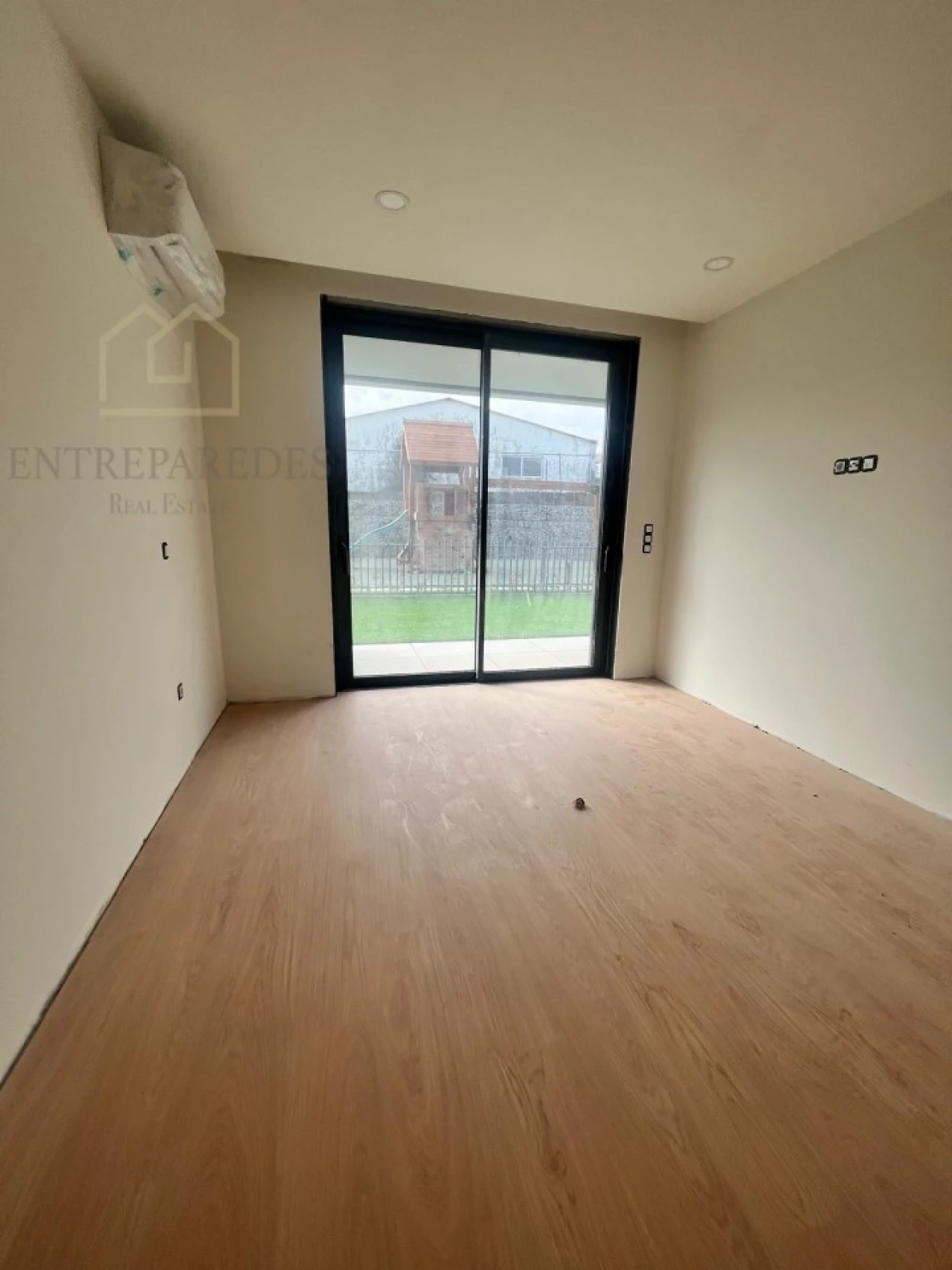 Apartamento T4 para Venda em Santa Maria da Feira, Travanca, Sanfins e Espargo Foto 44