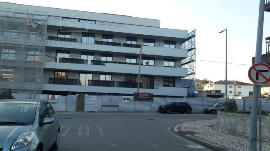 Apartamento T4 para Venda em Santa Maria da Feira, Travanca, Sanfins e Espargo Foto 33