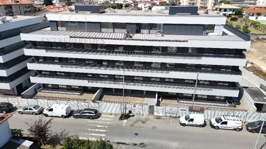 Apartamento T4 para Venda em Santa Maria da Feira, Travanca, Sanfins e Espargo Foto 34