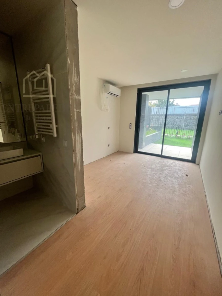 Apartamento T4 para Venda em Santa Maria da Feira, Travanca, Sanfins e Espargo Foto 42
