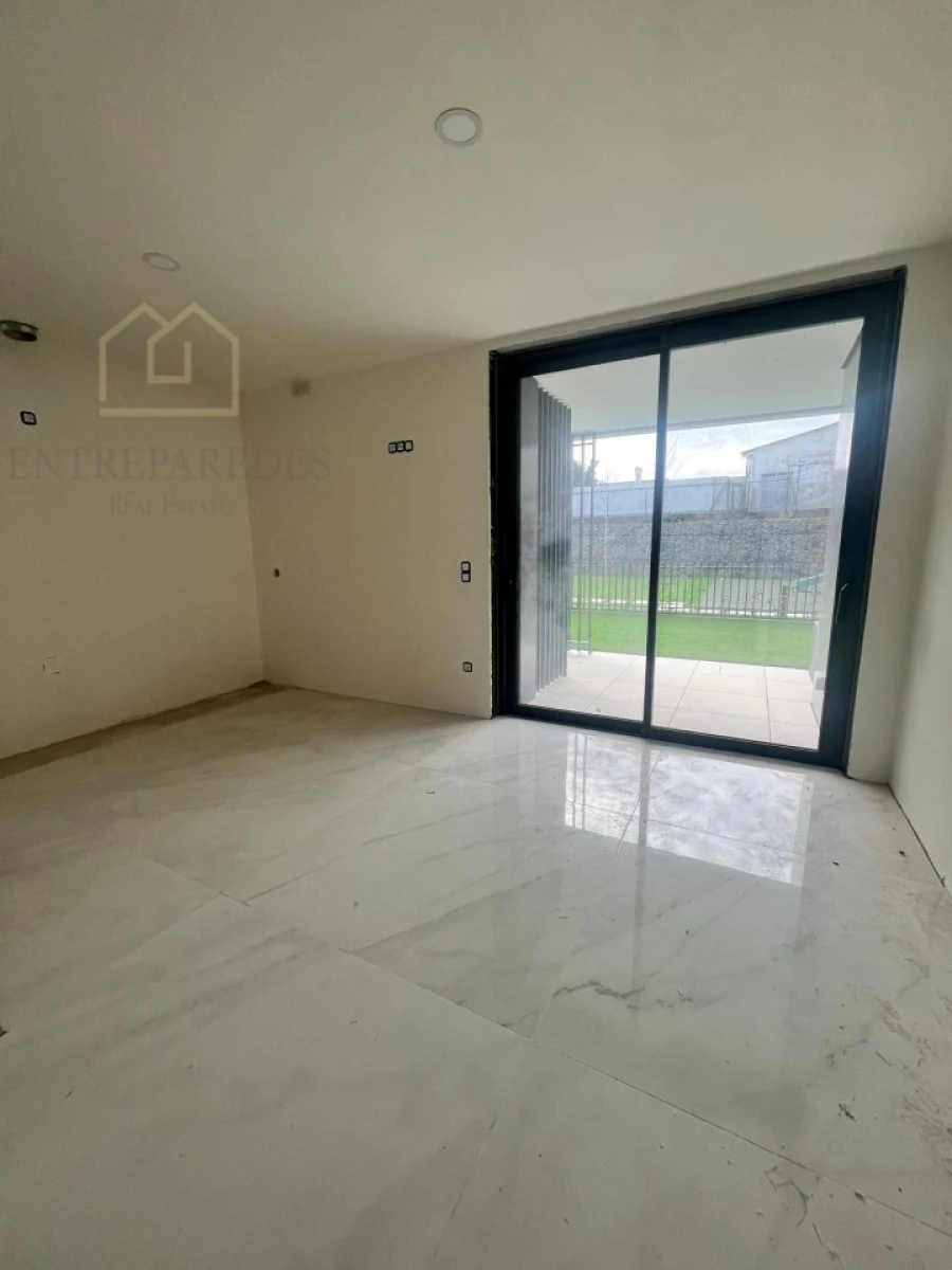 Apartamento T4 para Venda em Santa Maria da Feira, Travanca, Sanfins e Espargo Foto 46